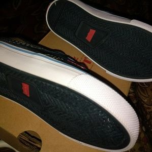 UNISEX LEVI'S TENNIS SHOES